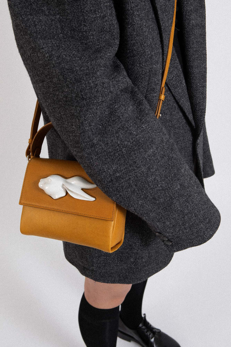 FLAP-RABBIT-HEAD-BAG-