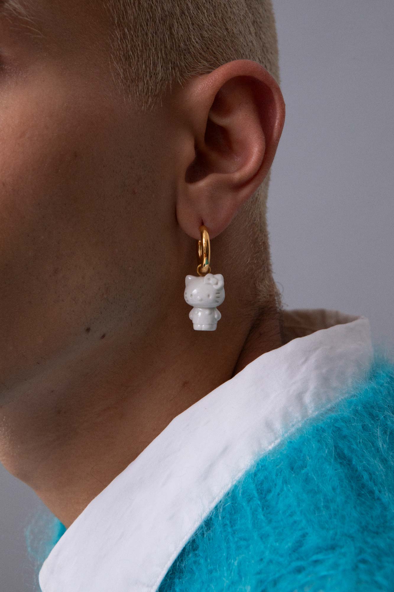 HELLO KITTY SINGLE HOOP EARRING