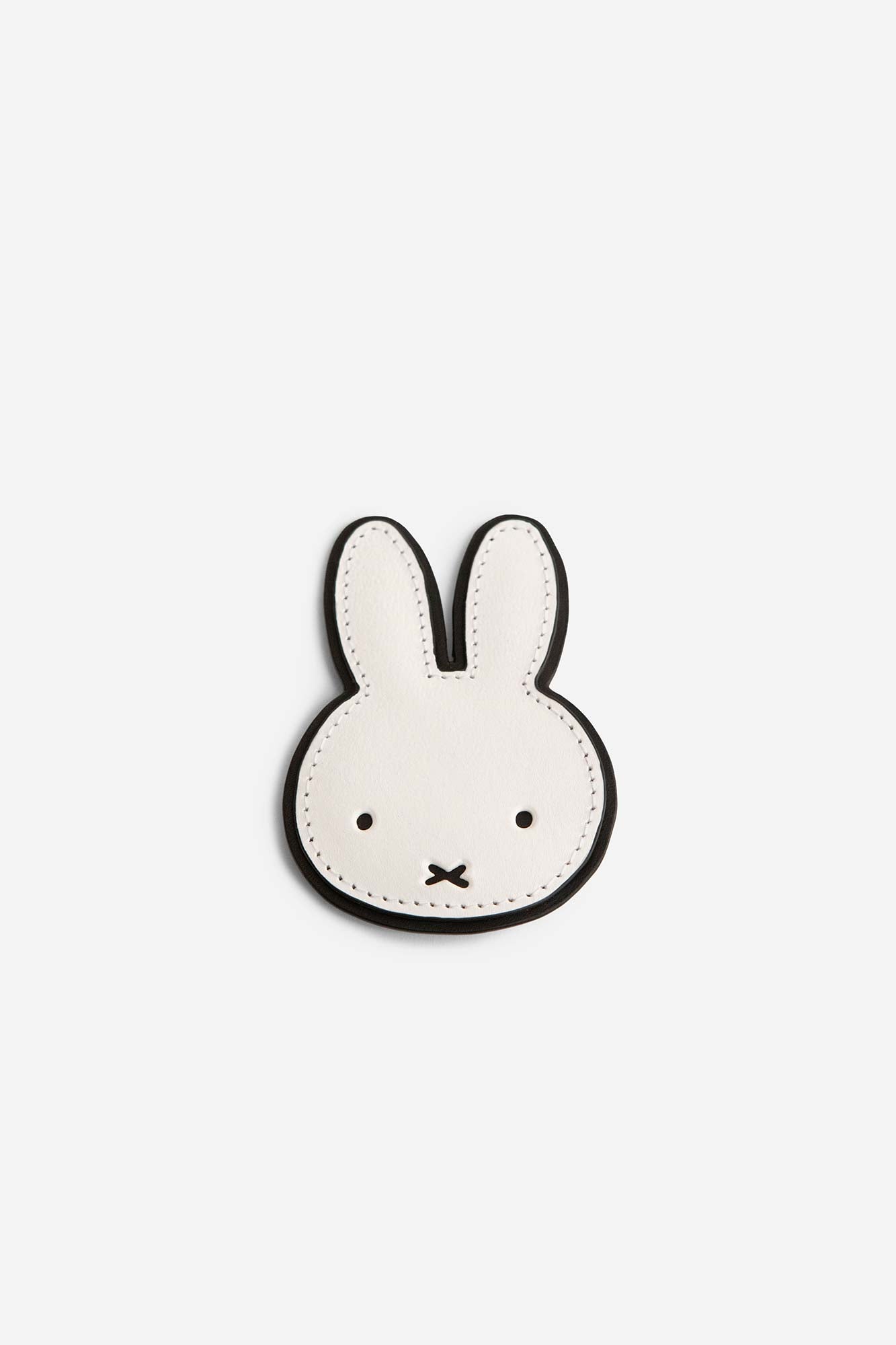 MIFFY LEATHER BROOCH - ANDRESGALLARDO