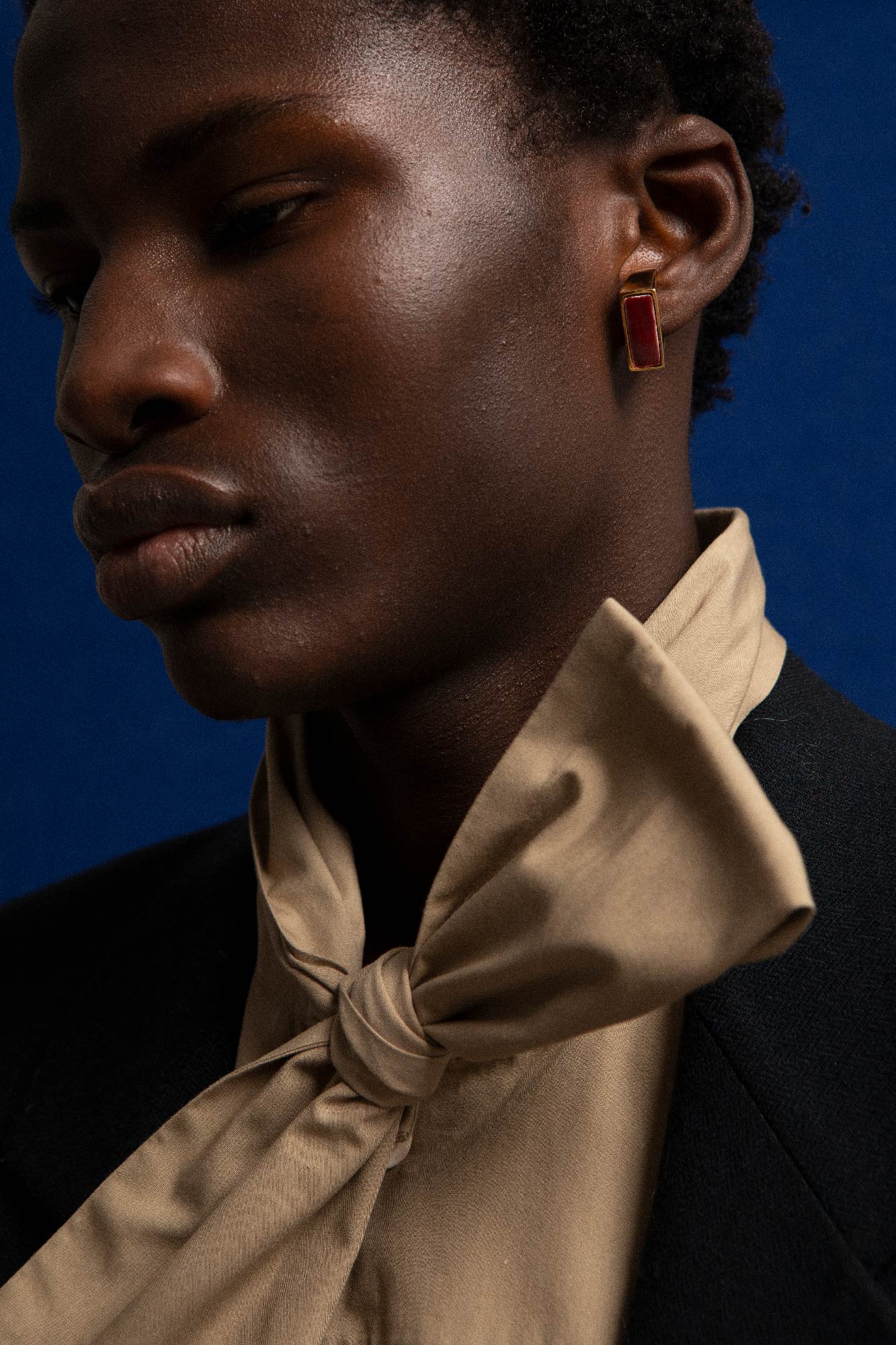 RECTANGULAR SEAL ORBITAL EARRING - ANDRESGALLARDO