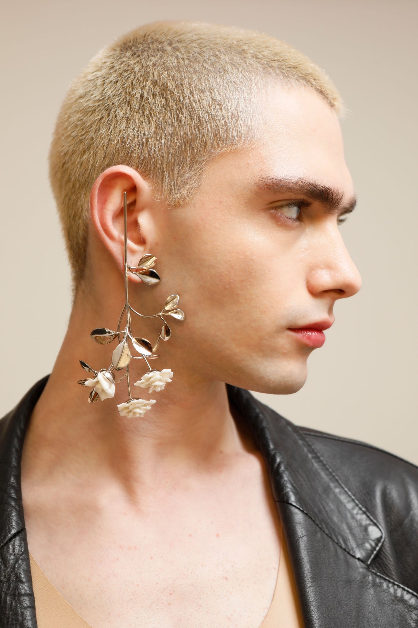 ROSE BOUQUET EAR CUFF - ANDRESGALLARDO