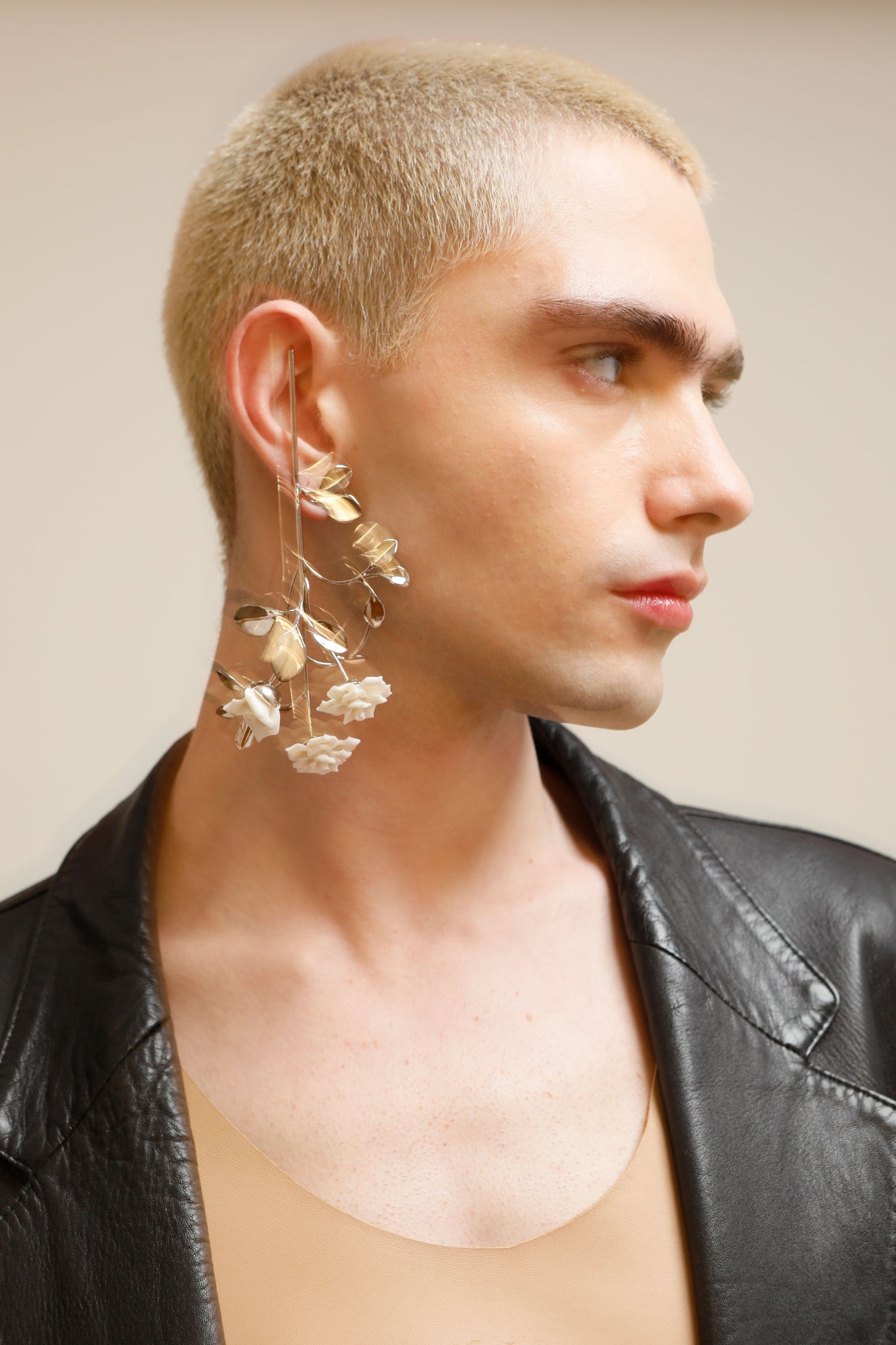 ROSE BOUQUET EAR CUFF - ANDRESGALLARDO