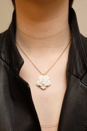 ROSE PENDANT WHITE - ANDRESGALLARDO