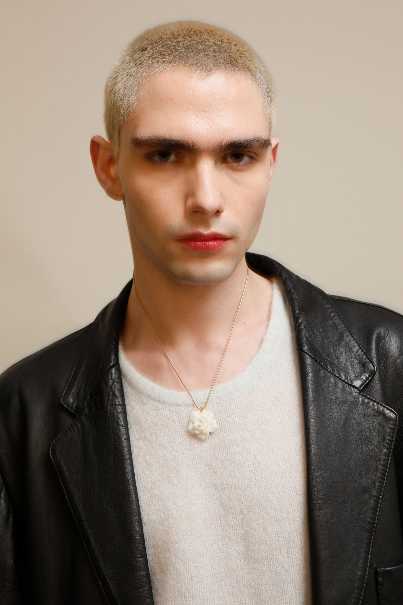 ROSE PENDANT WHITE - ANDRESGALLARDO