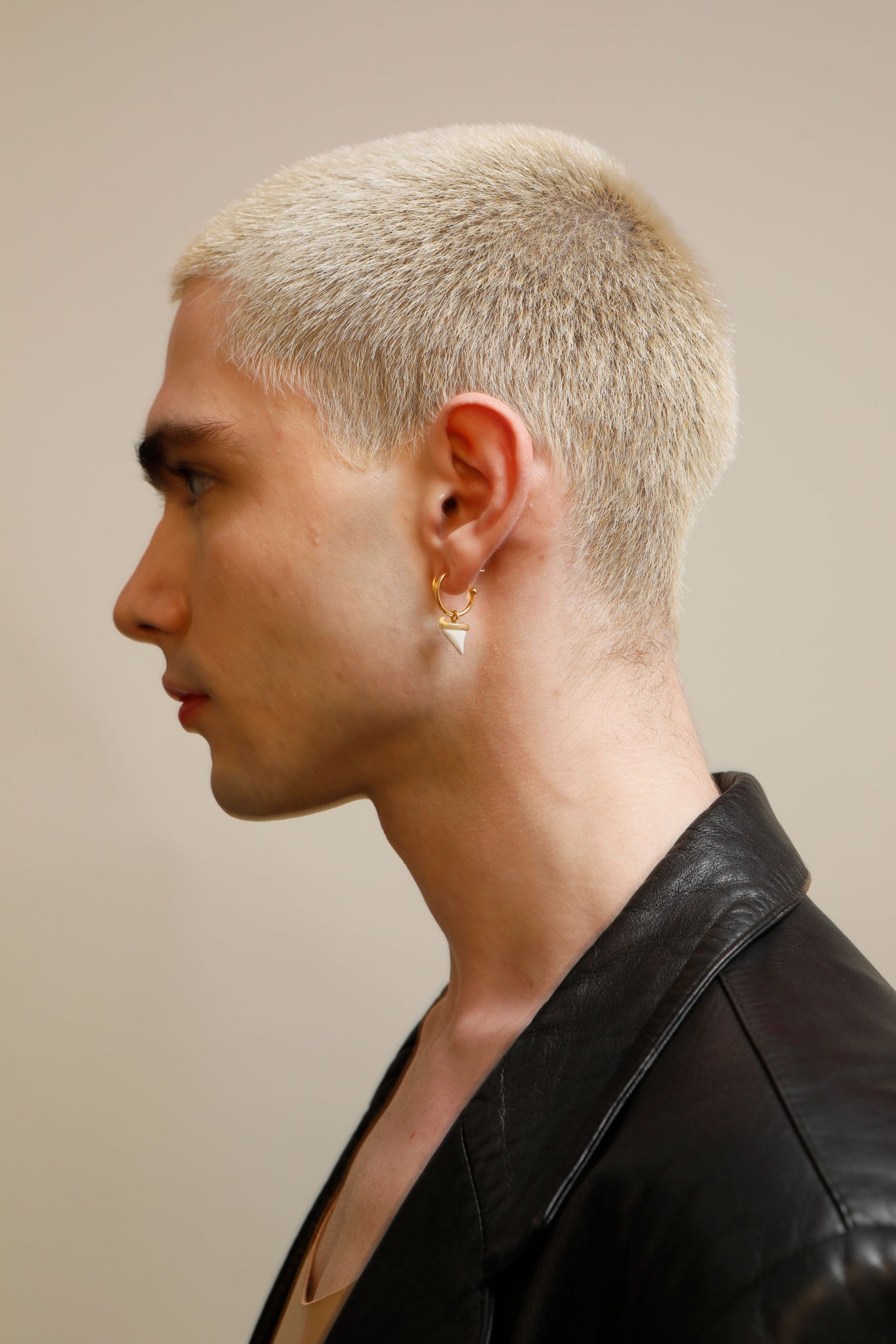 ROSE SPIKE HOOP SING EARRING - ANDRESGALLARDO