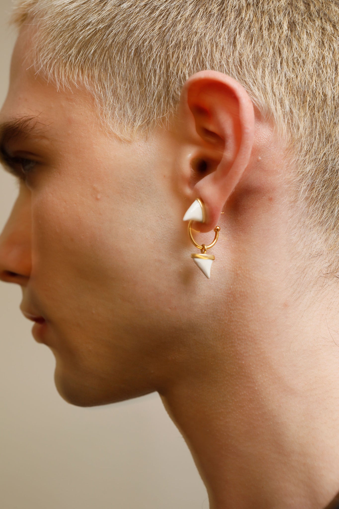 ROSE SPIKE HOOP SING EARRING - ANDRESGALLARDO