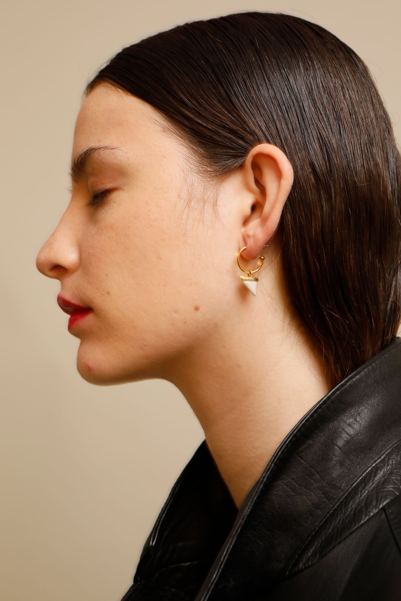 ROSE SPIKE HOOP SING EARRING - ANDRESGALLARDO