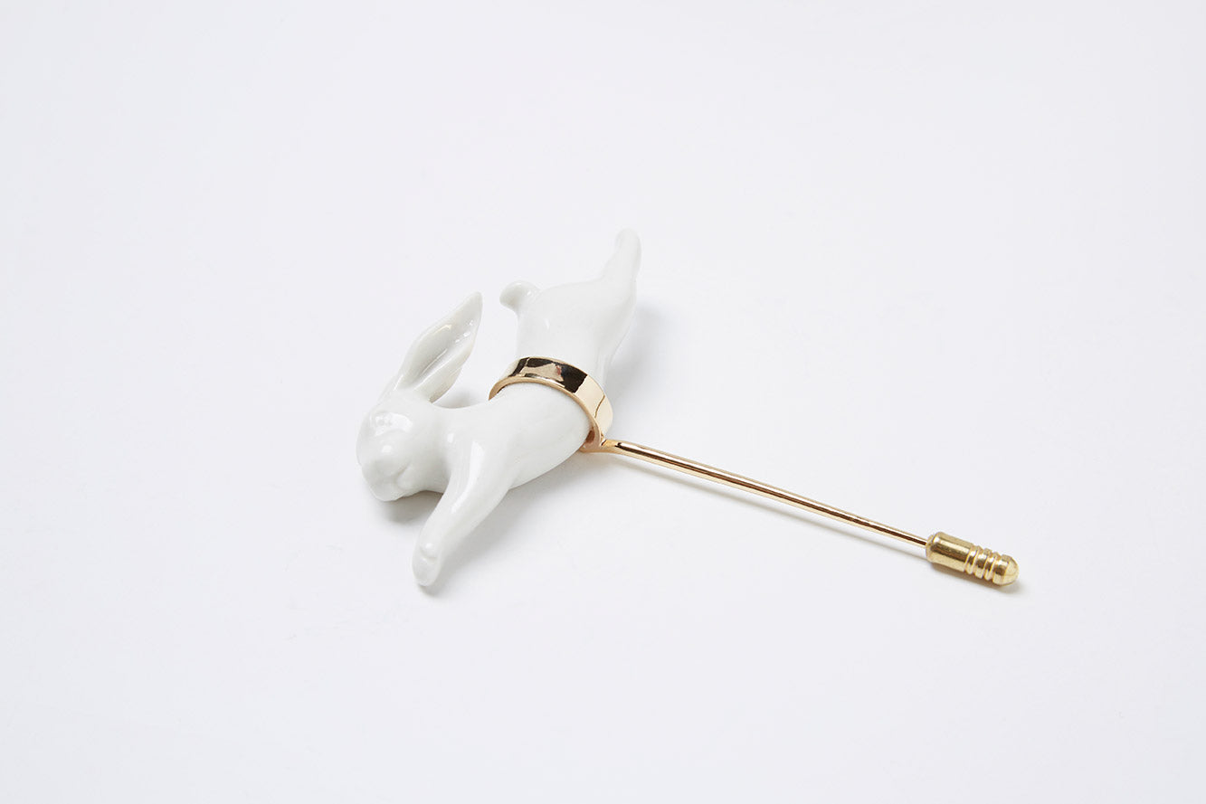 RABBIT JUMPING PIN – ANDRESGALLARDO